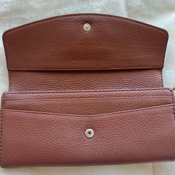 Michael Kors Slim Flap Wallet - Brown - Picture 8 of 17